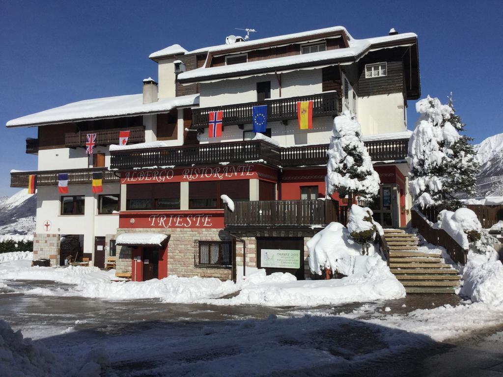 Albergo Trieste Tambre d'Alpago Luaran gambar